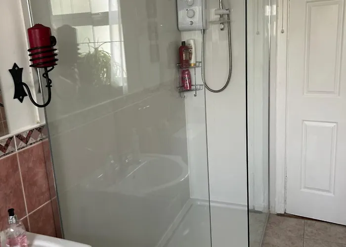 Haralyn Проживание в семье Банклоди